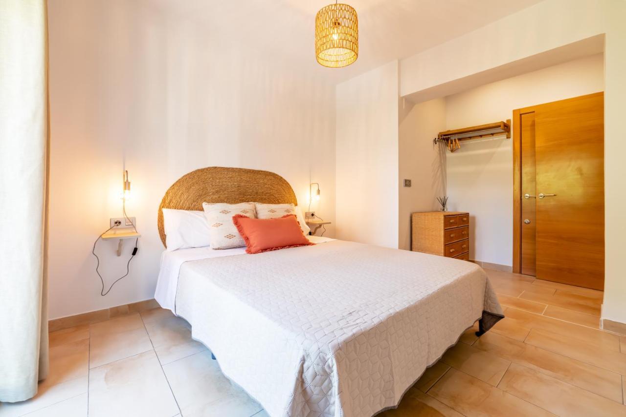 Apartamento Ronda Genil Con Parking Gratuito Granada Kültér fotó