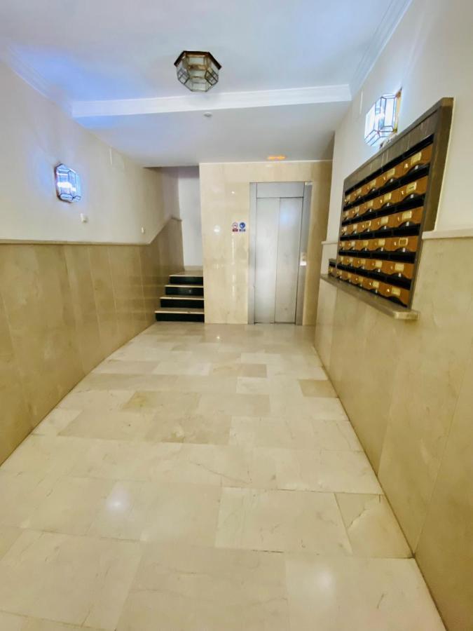 Apartamento Ronda Genil Con Parking Gratuito Granada Kültér fotó